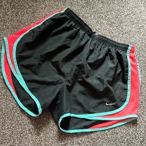 NIKE DRI FIT SHORT